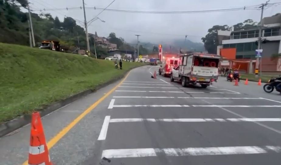 La-variante-de-Caldas-es-uno-de-los-puntos-donde-ocurren-mas-accidentes-2