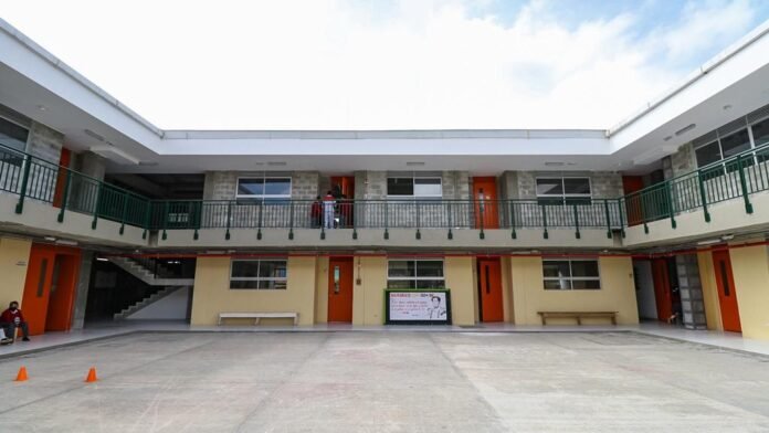 Caldas inaugura nueva sede Caldas inaugura nueva sede