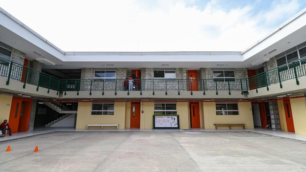 Caldas inaugura nueva sede Caldas inaugura nueva sede