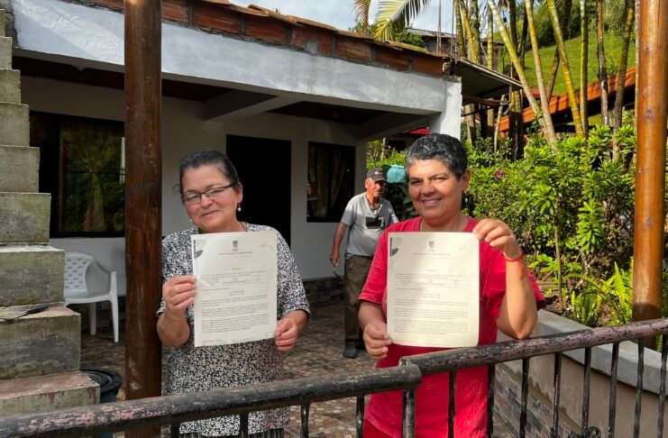 Vereda La Clara recibió certificados de nomenclatura